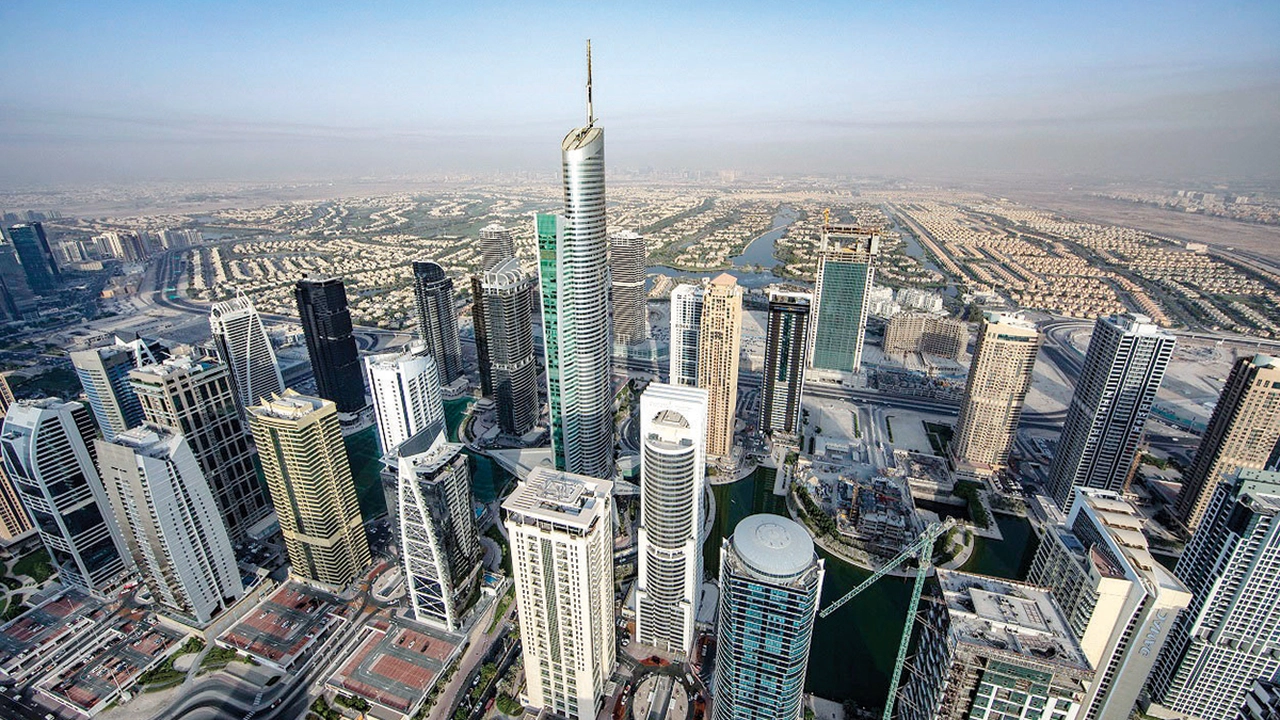 دبي تسجل 232 مليار درهم في الناتج المحلي الإجمالي للربع الأول